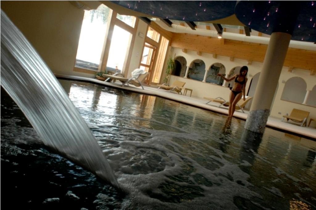 Hotel Scoiattolo เตเซโร ภายนอก รูปภาพ