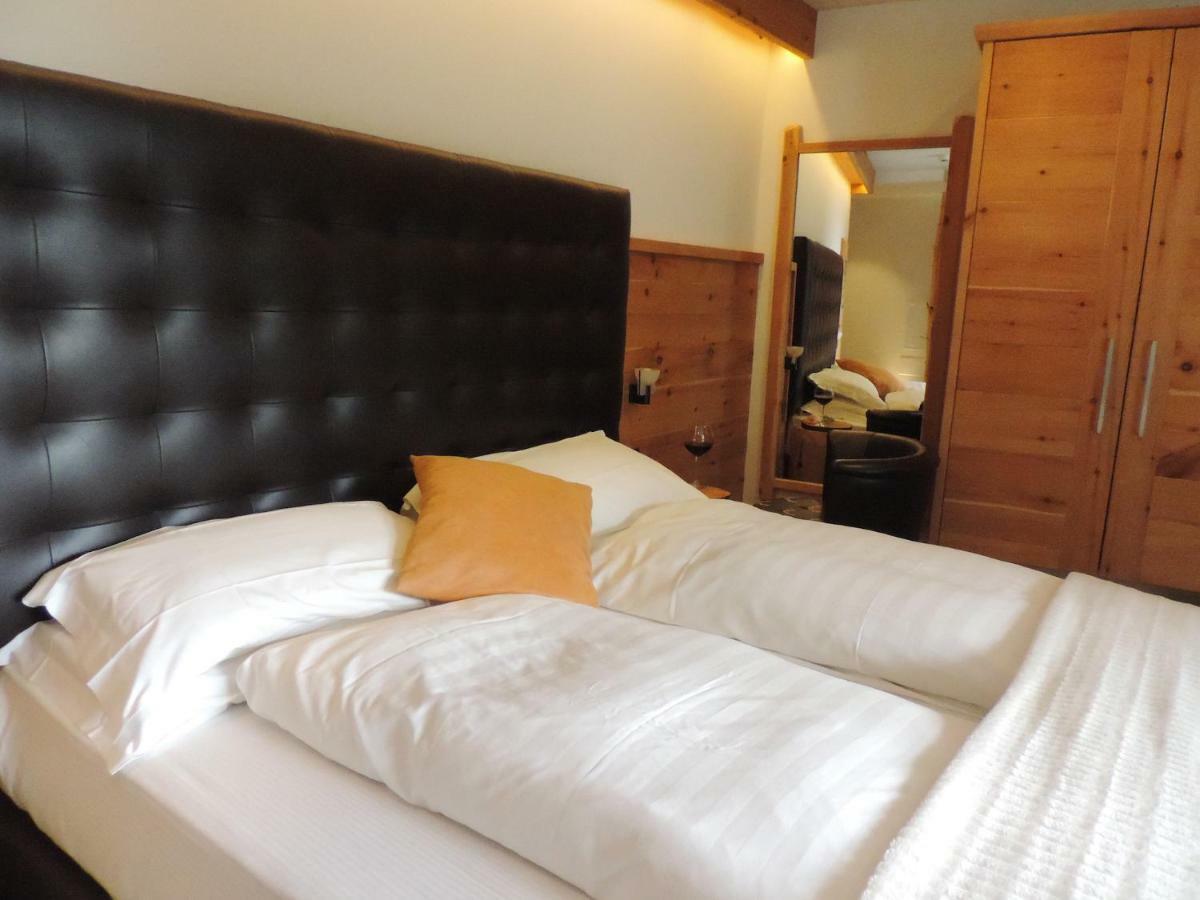 Hotel Scoiattolo เตเซโร ภายนอก รูปภาพ