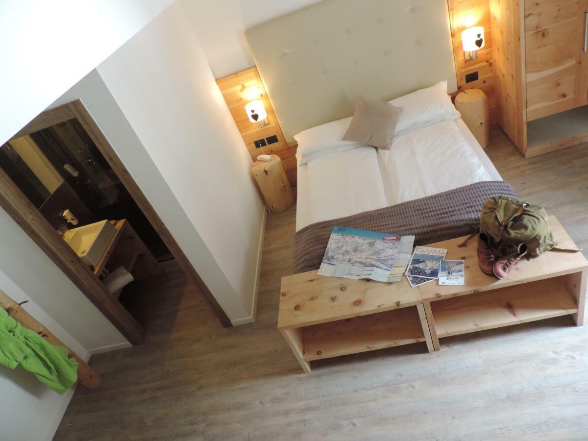 Hotel Scoiattolo เตเซโร ภายนอก รูปภาพ